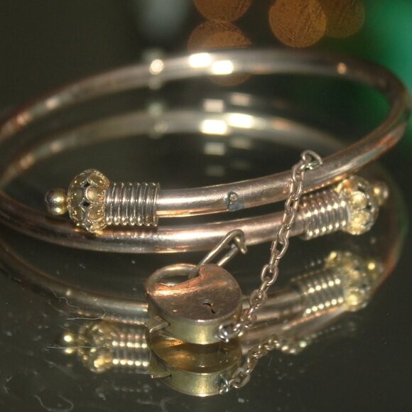 Vintage Jewelry - Vintage 1930's 14 Karet  Mourning Moruning Bracelet Bangle 17 Grams